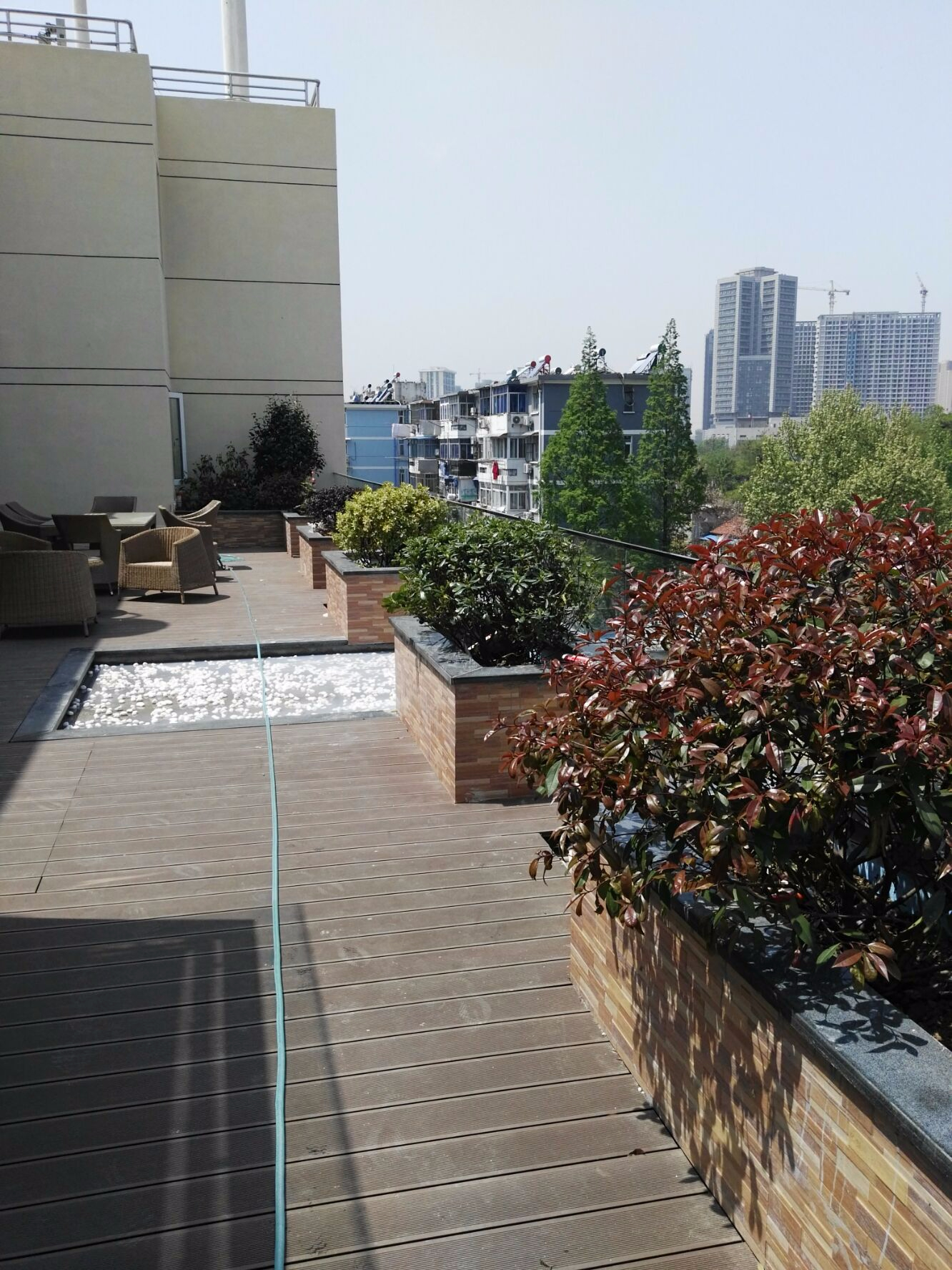 陽(yáng)臺(tái)花箱